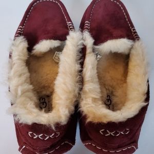 UGG Shoes - UGG AUSTRALIA BURGANDY SUEDE MOCCASINS UGG Shoes - UGG AUSTRALIA BURGANDY SUEDE MOCCASINS